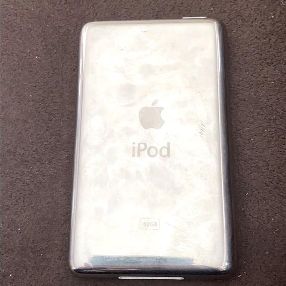 iPod MP3 player - Picture 2 of 3